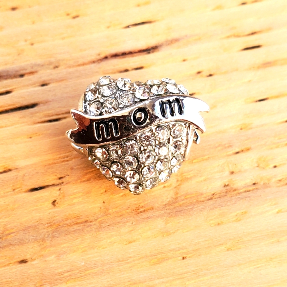 NWT Mom Bracelet Charm